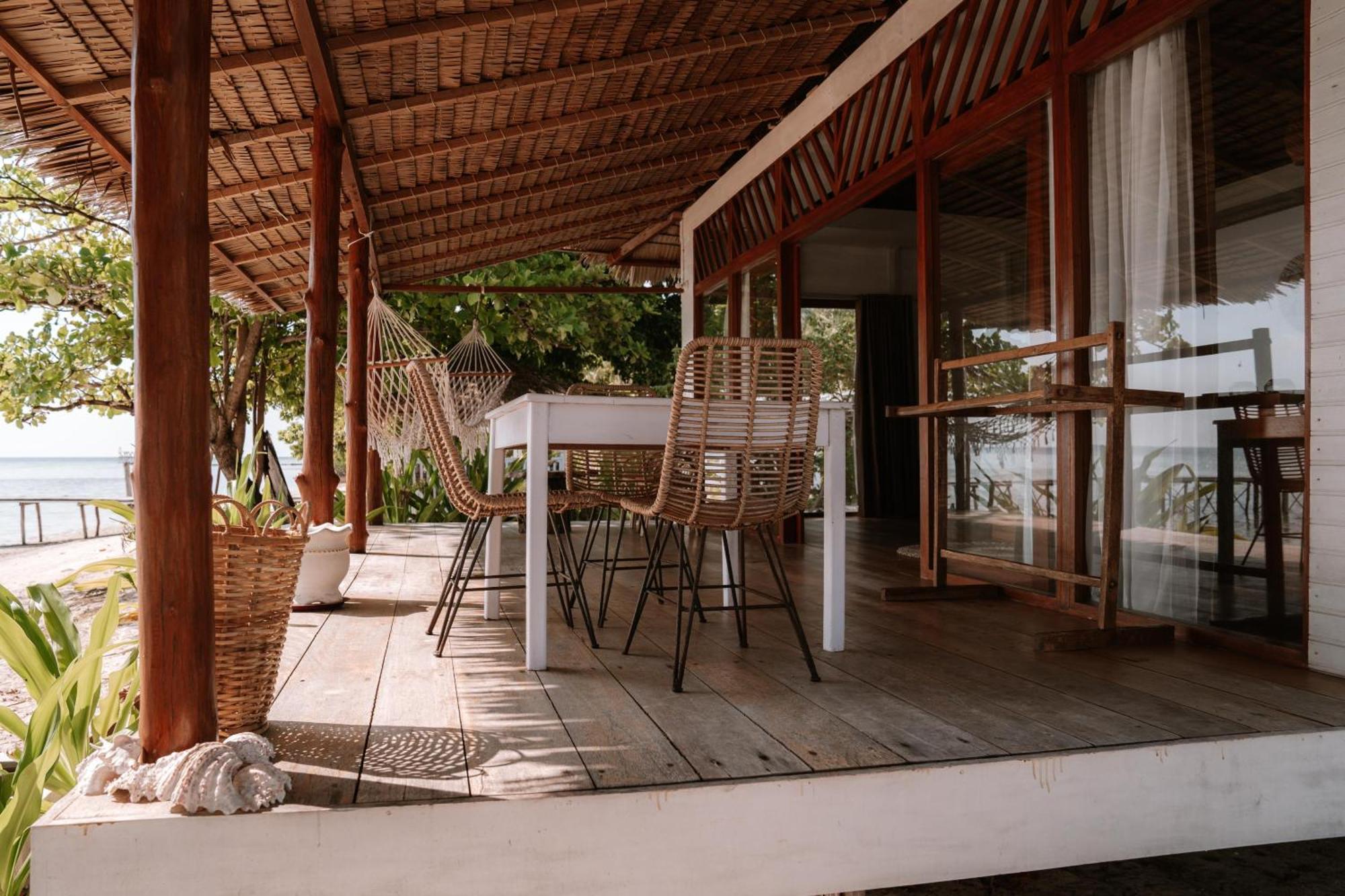 Reconnect - Private Island Resort & Dive Center Togean - Buka Buka Island Ampana Exterior photo