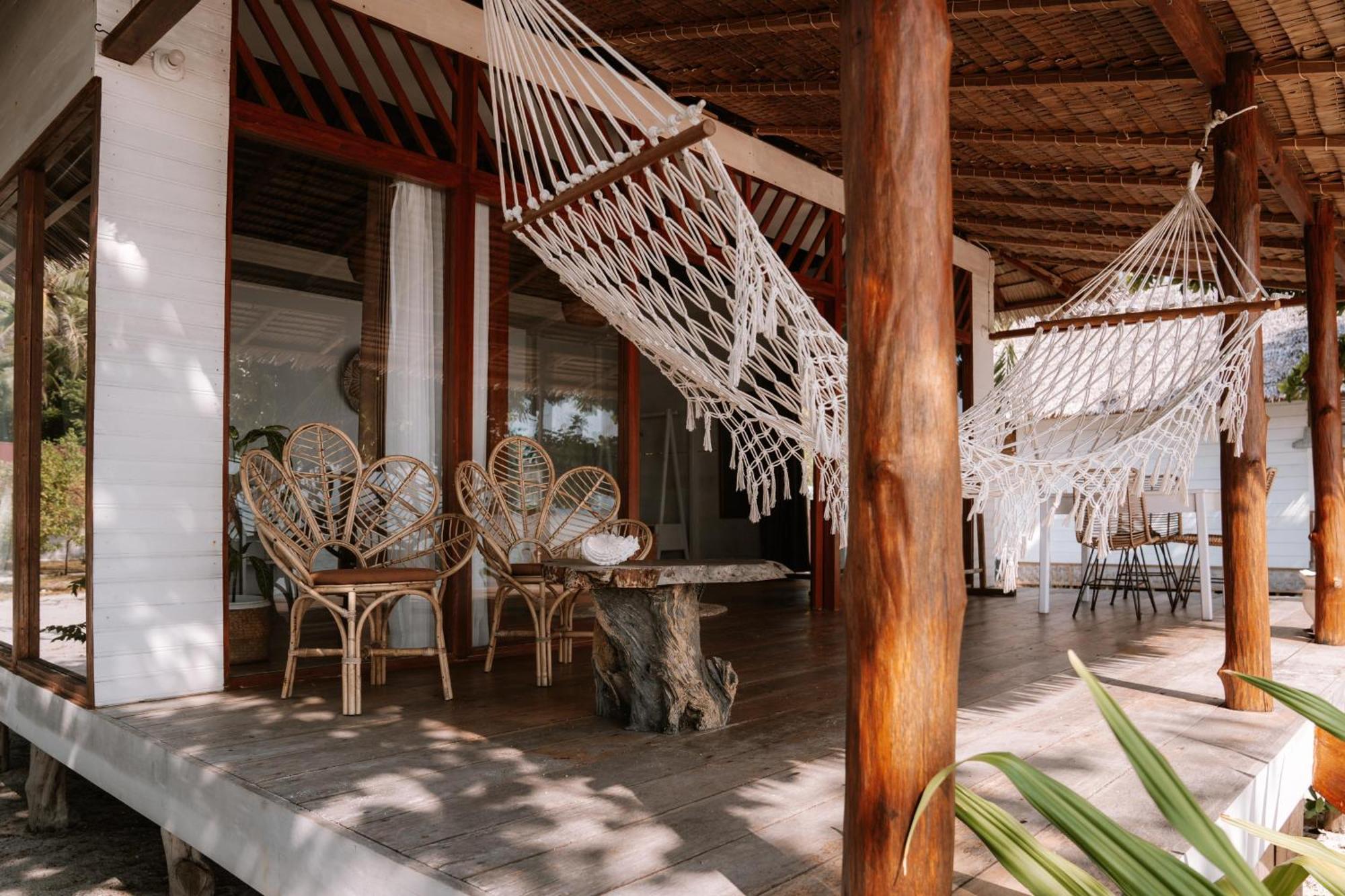 Reconnect - Private Island Resort & Dive Center Togean - Buka Buka Island Ampana Exterior photo