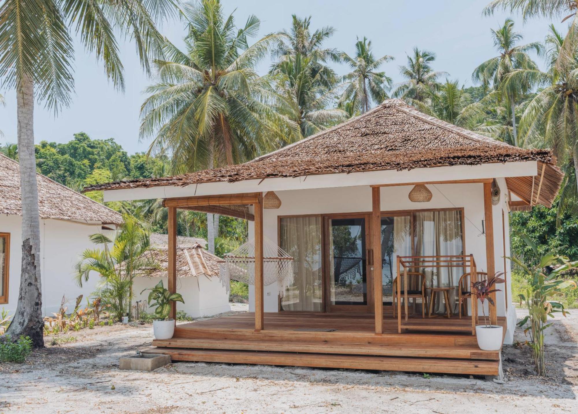 Reconnect - Private Island Resort & Dive Center Togean - Buka Buka Island Ampana Exterior photo
